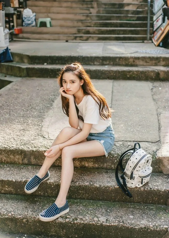 青春少女街拍图片 图片2
