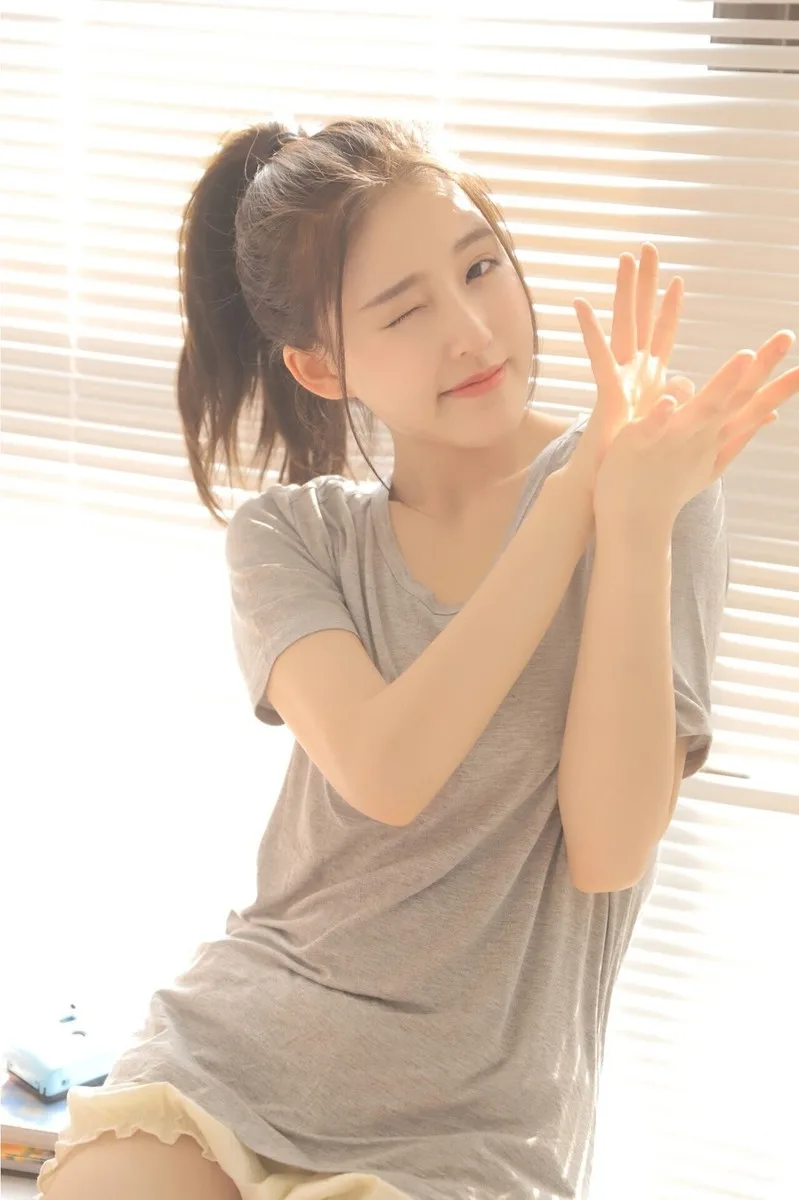青春活力美女写真 图片9