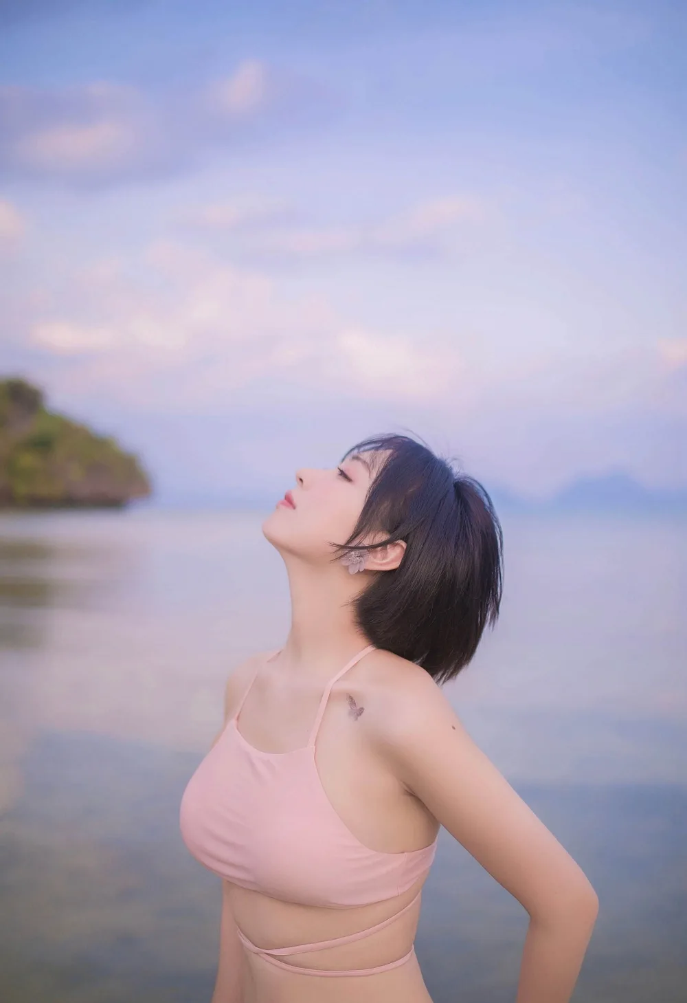 性感比基尼美女 图片1