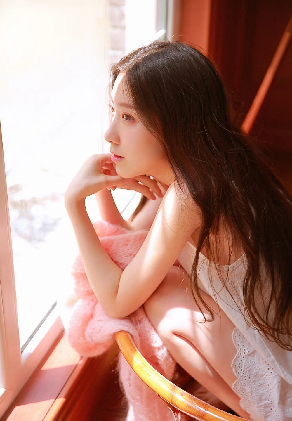 吊带睡裙美女图片 图片4
