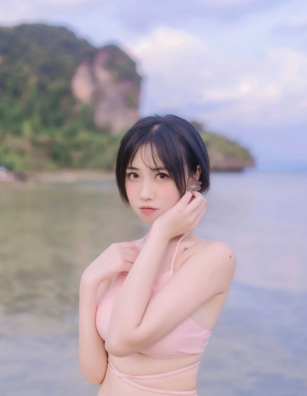性感比基尼美女 图片2