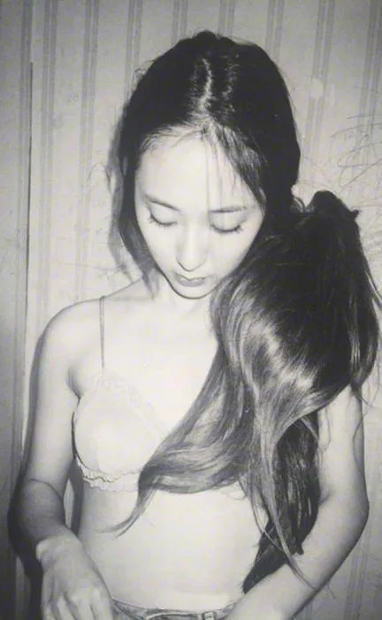 韩国美女明星写真 图片3