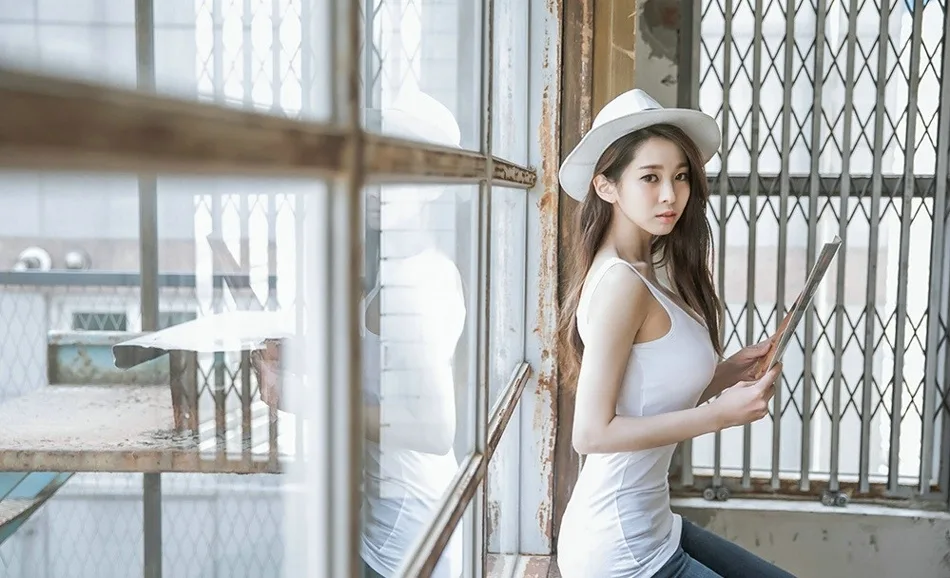 紧身牛仔裤美女 图片8