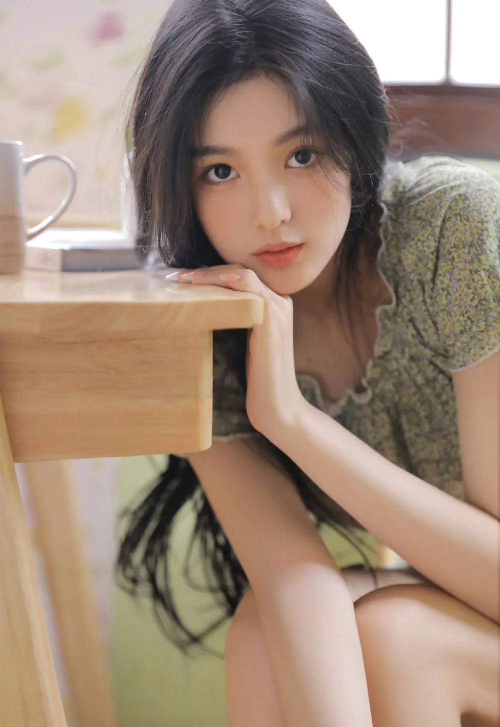 长发美女写真 图片1