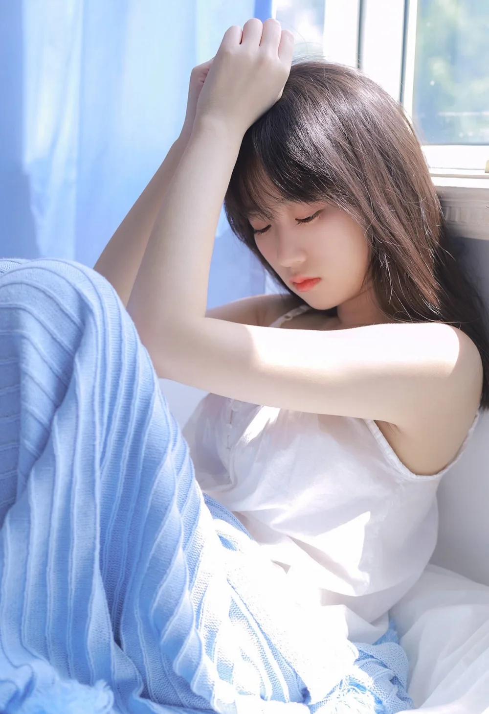 长发美女写真 图片8