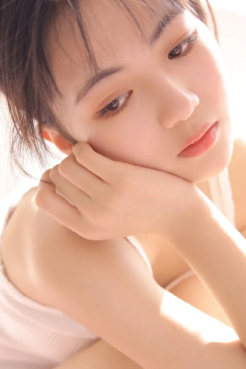 长腿美女写真 图片4