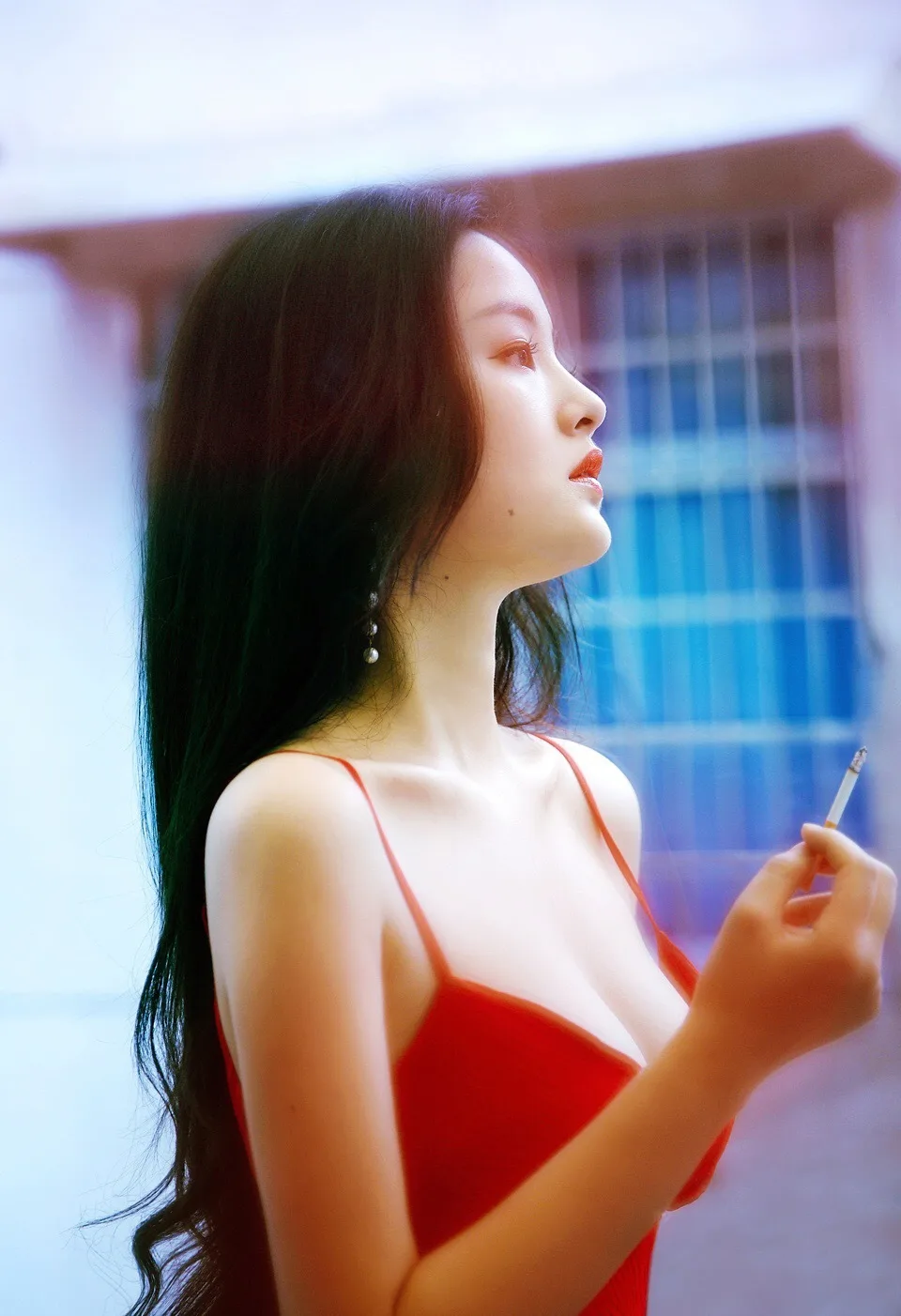 性感吊带裙美女写真 图片8