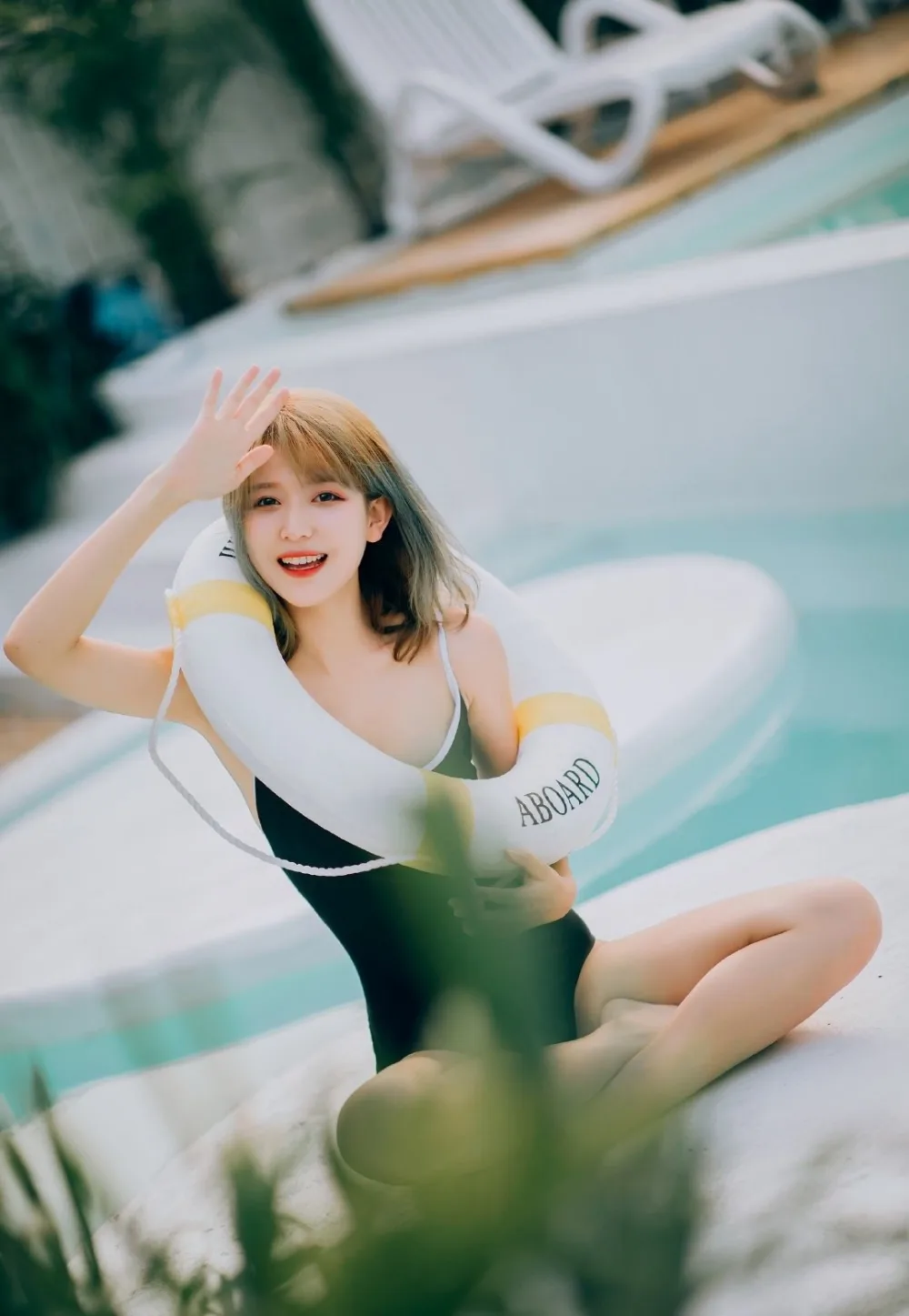 金发美女性感写真 图片1