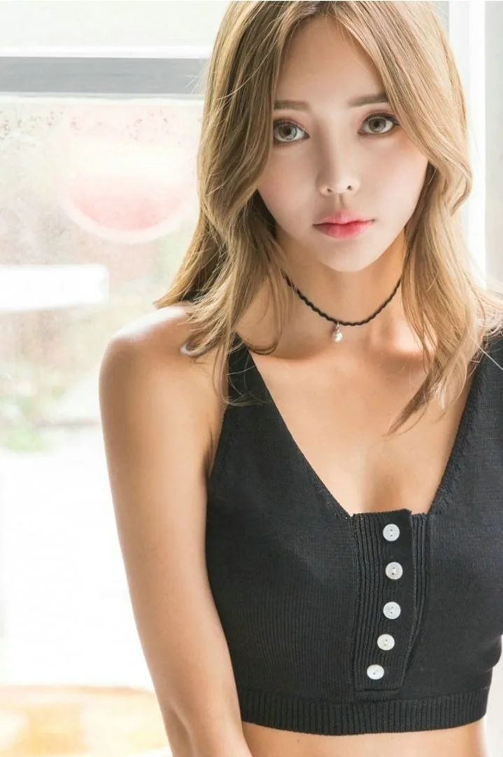 性感比基尼美女 图片4