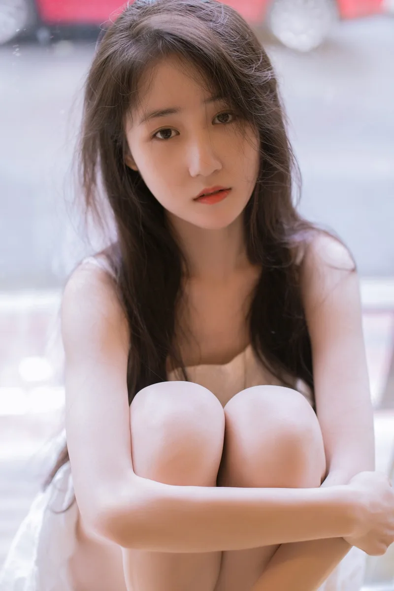 长发美女写真 图片2