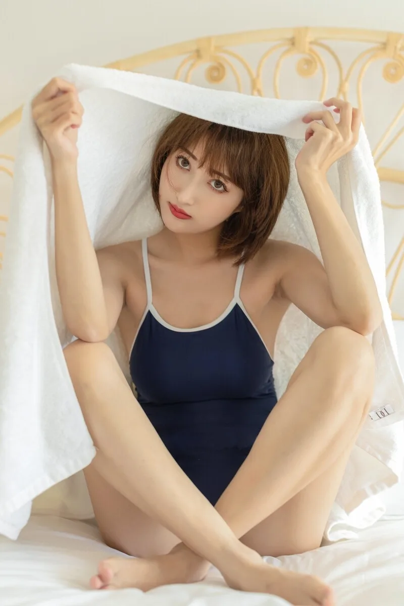 性感泳装美女写真 图片6