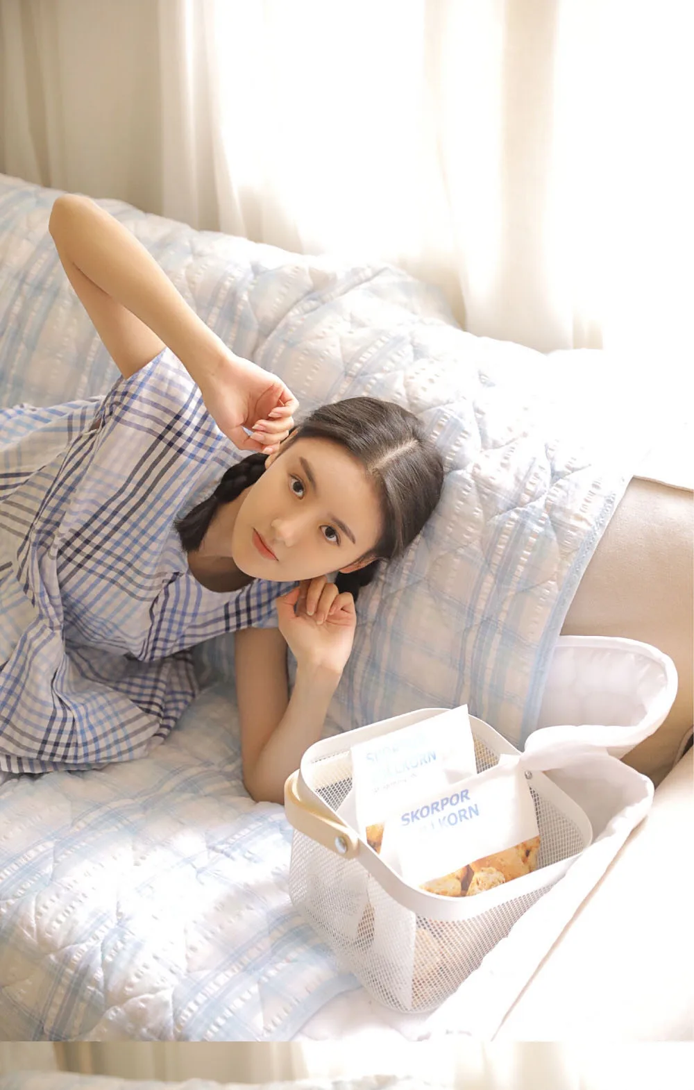 麻花辫少女私房写真 图片7