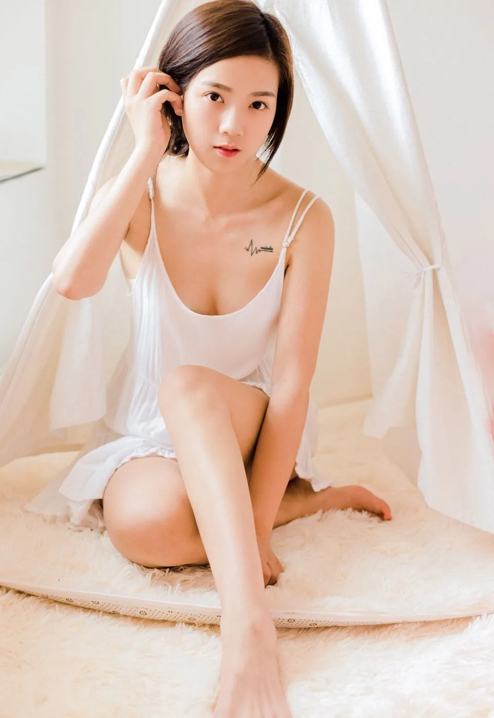 长发美女写真 图片7