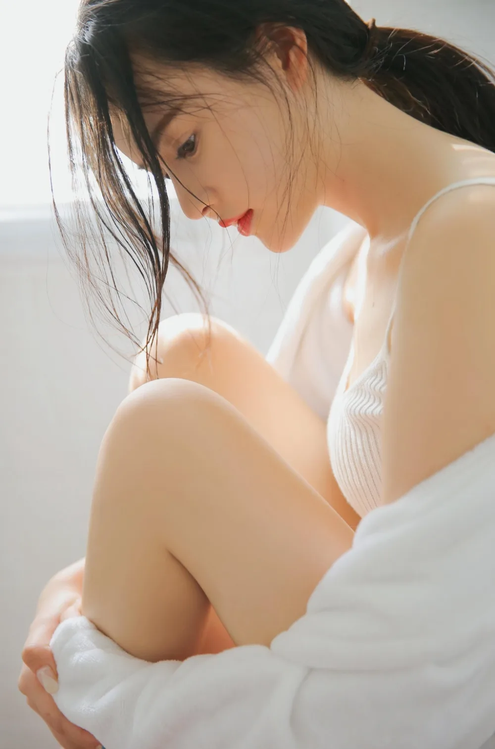 湿发美女写真 图片7