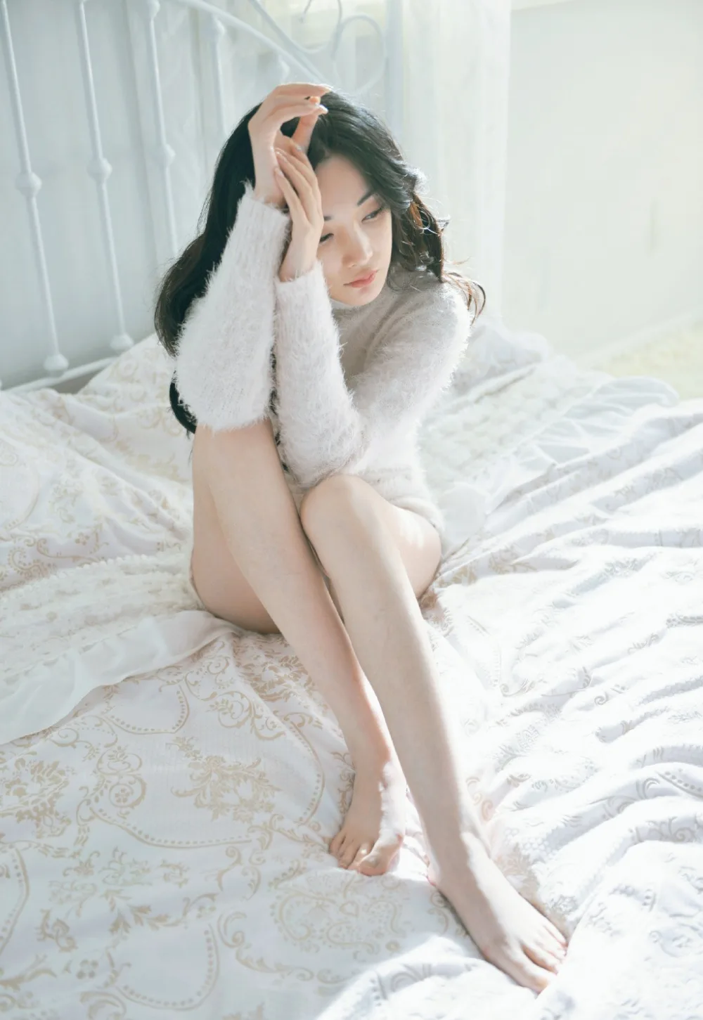 超短裤美腿写真 图片2