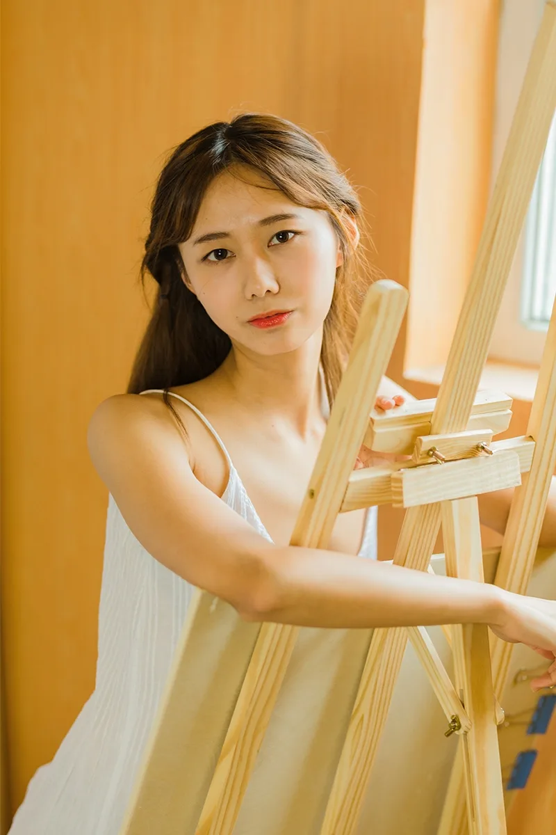 单眼皮美女写真 图片3