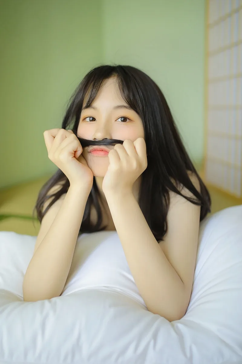 居家美女写真 图片2