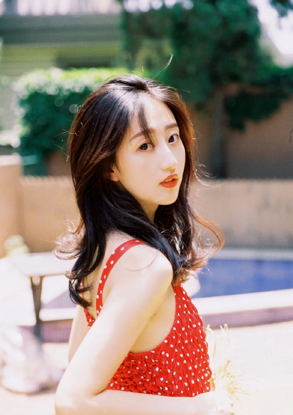 连体泳衣美女写真 图片1