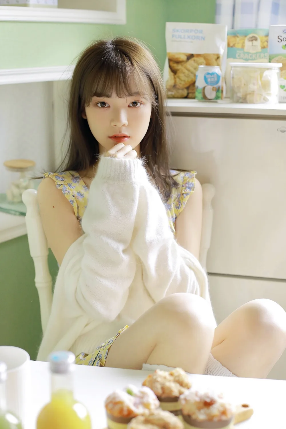 吊带碎花裙写真 图片8