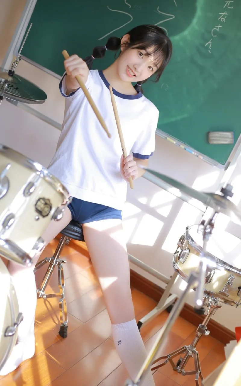 体操服少女写真 图片7