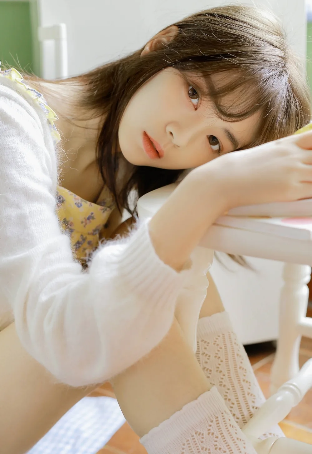 吊带碎花裙写真 图片2