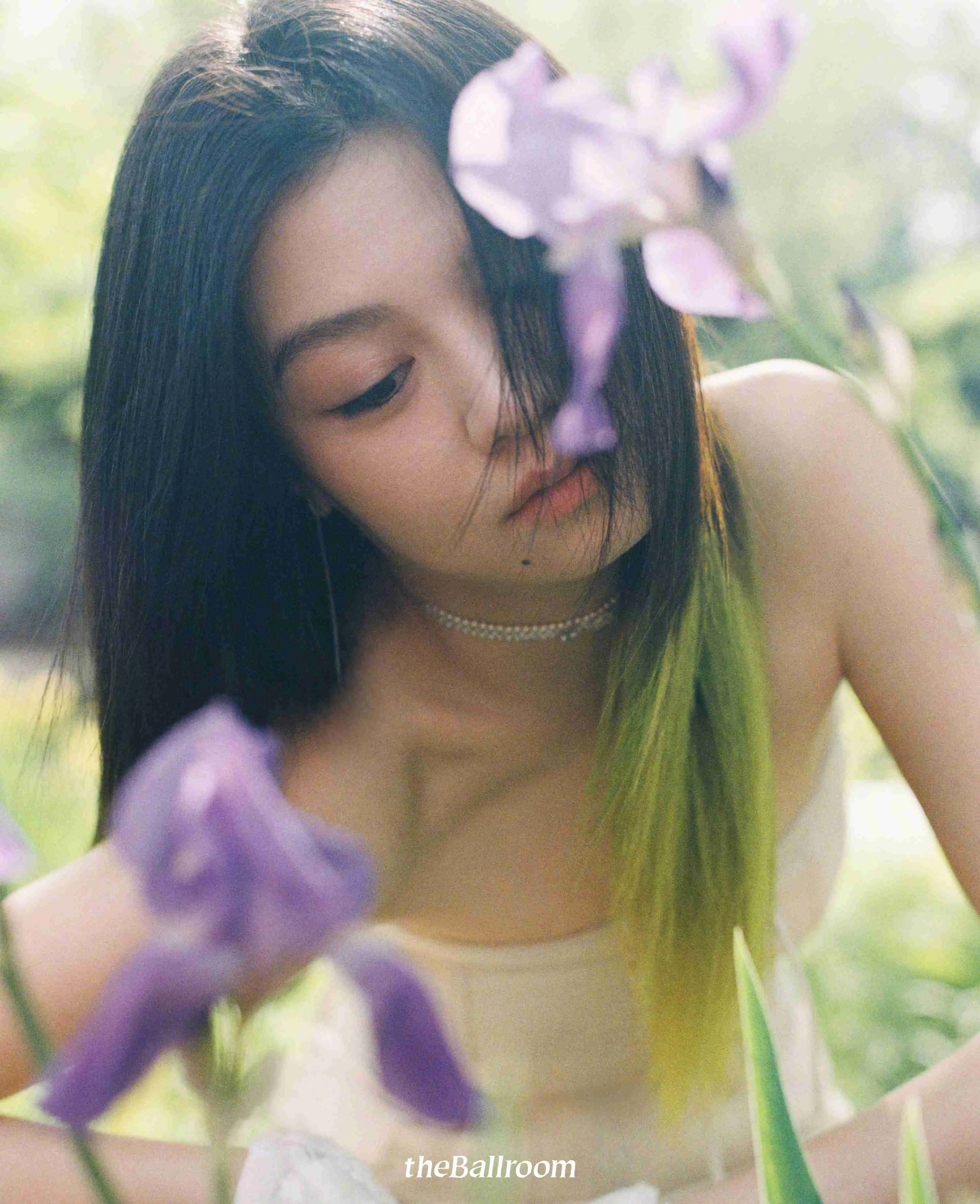 牛油果绿发色写真 图片4