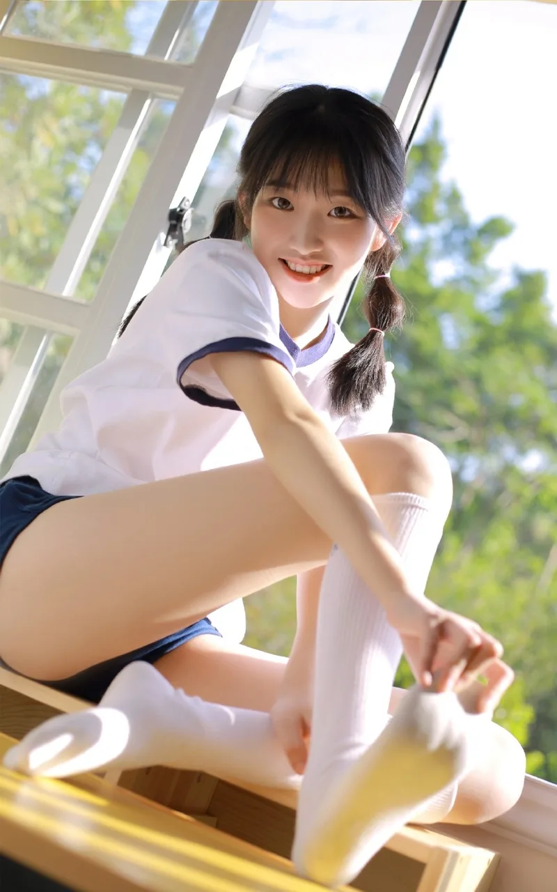 体操服少女写真 图片9