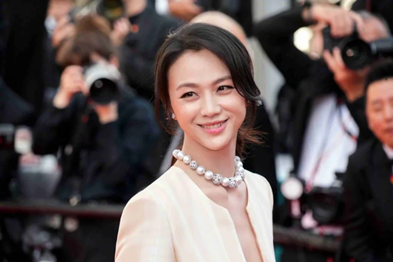 汤唯戛纳红毯造型 图片1