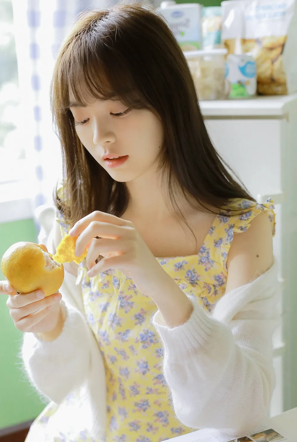 吊带碎花裙写真 图片4