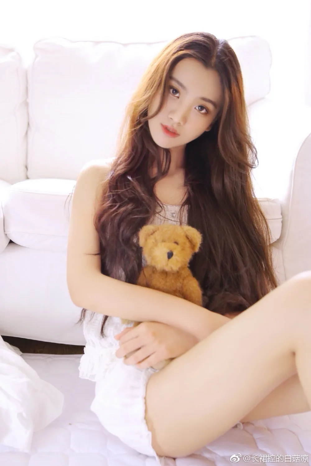 长腿美女写真 图片1