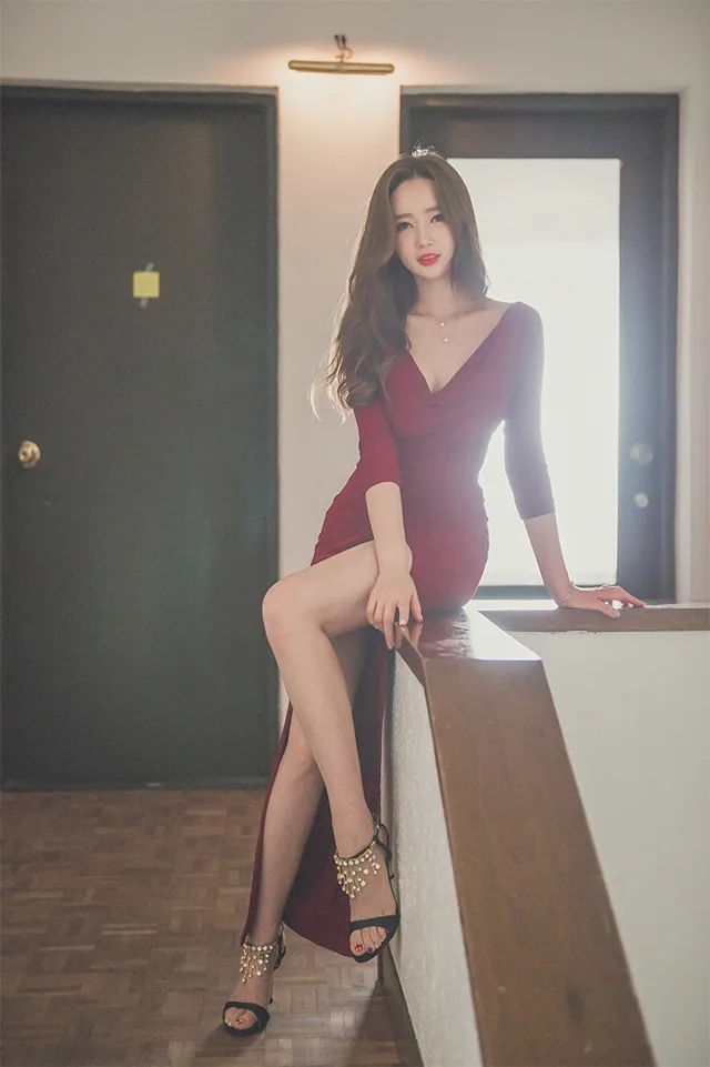 性感长裙美女图片 图片3